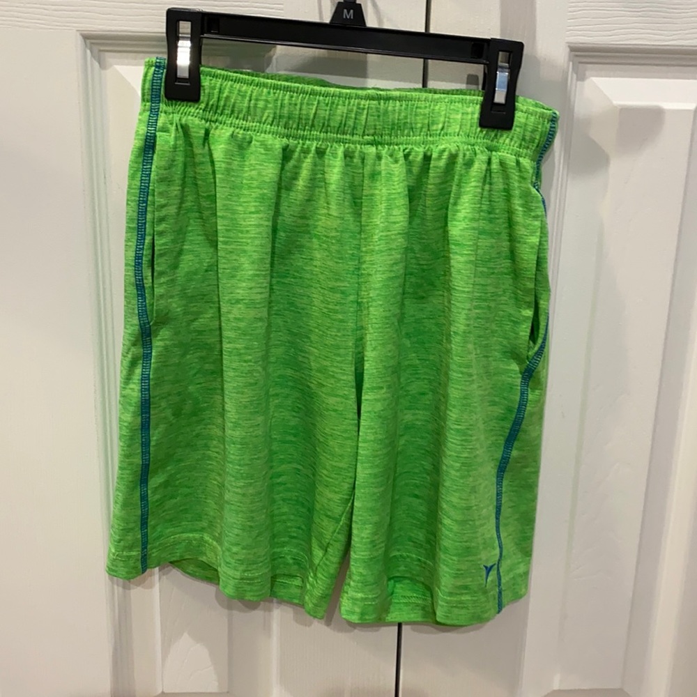 ‼️boys Old Navy active shorts